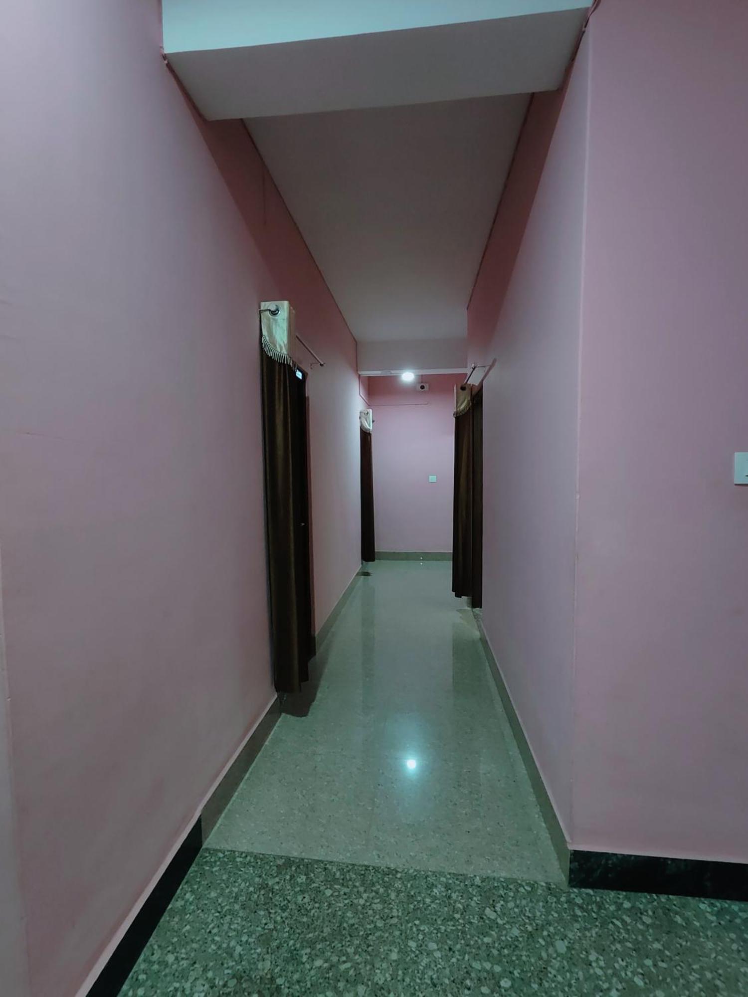 Gulab Lodge Siliguri Exterior foto